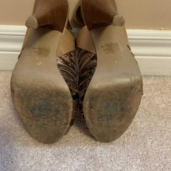 Fergie Animal Print Peep Toe Heels - Size 7 - Picture 5 of 5